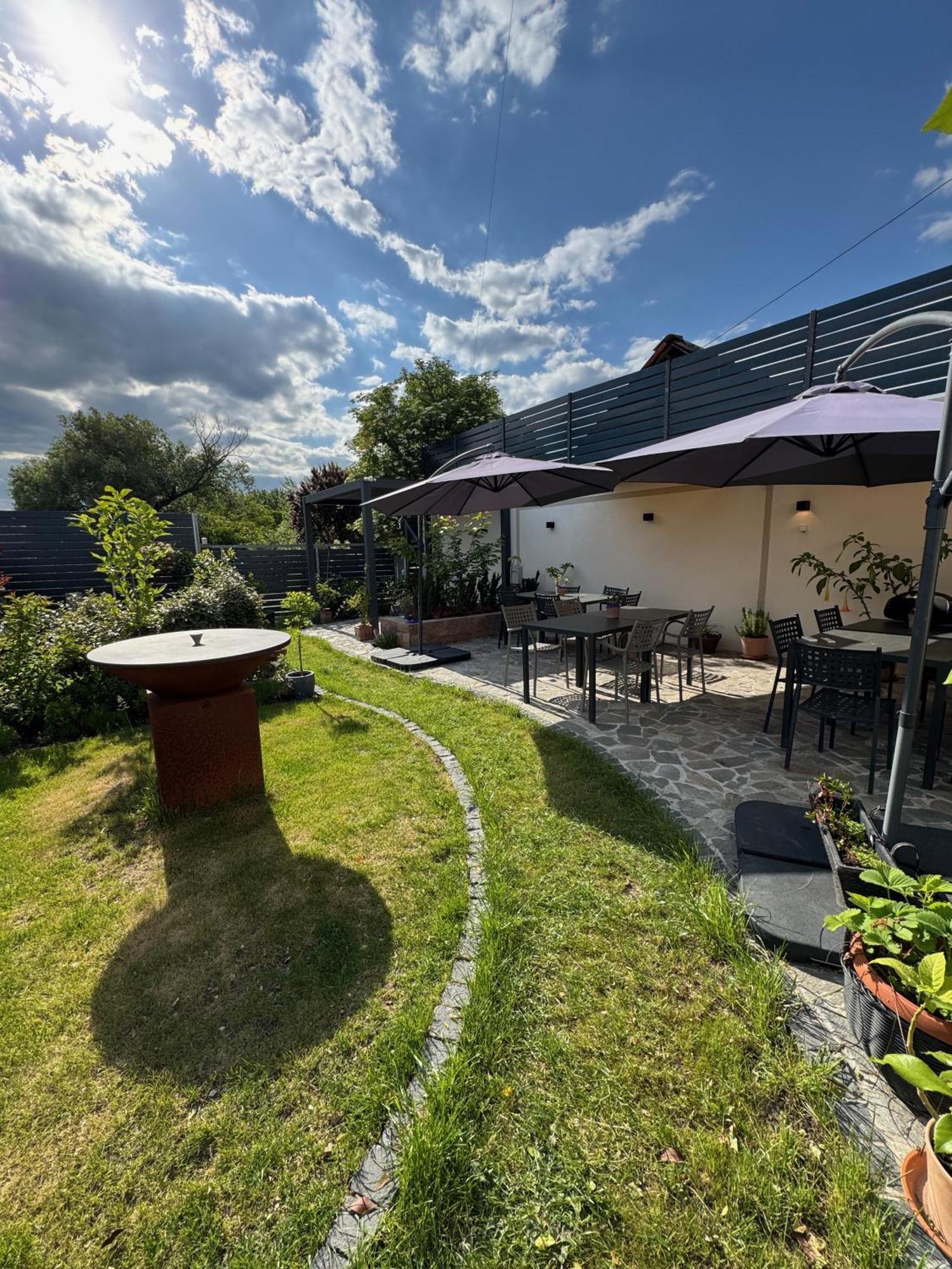 Mokka House Panzio Bed & Breakfast Miskolc Dış mekan fotoğraf